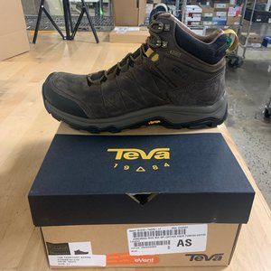 teva arrowood riva mid wp boots